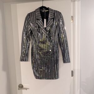 VENUS Shimmering Silver Sequin Jacket